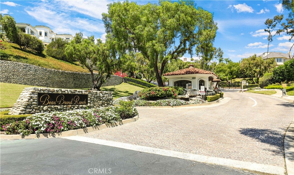 6 Riverstone