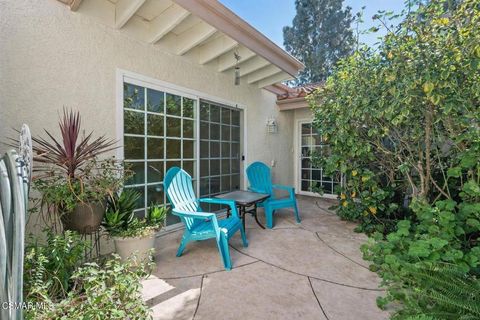 Photo of 2004 Birchdale Court, Thousand Oaks, CA 91362 (MLS # 226000271)
