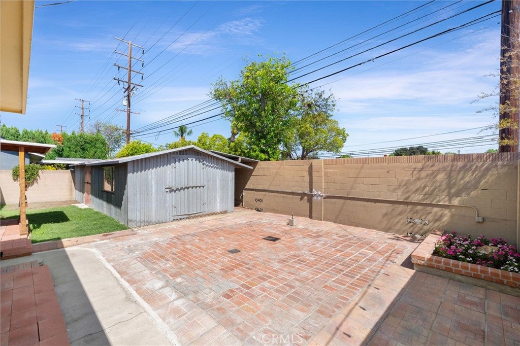 1917 W Flora St, Santa Ana CA 92704 - Photo 25