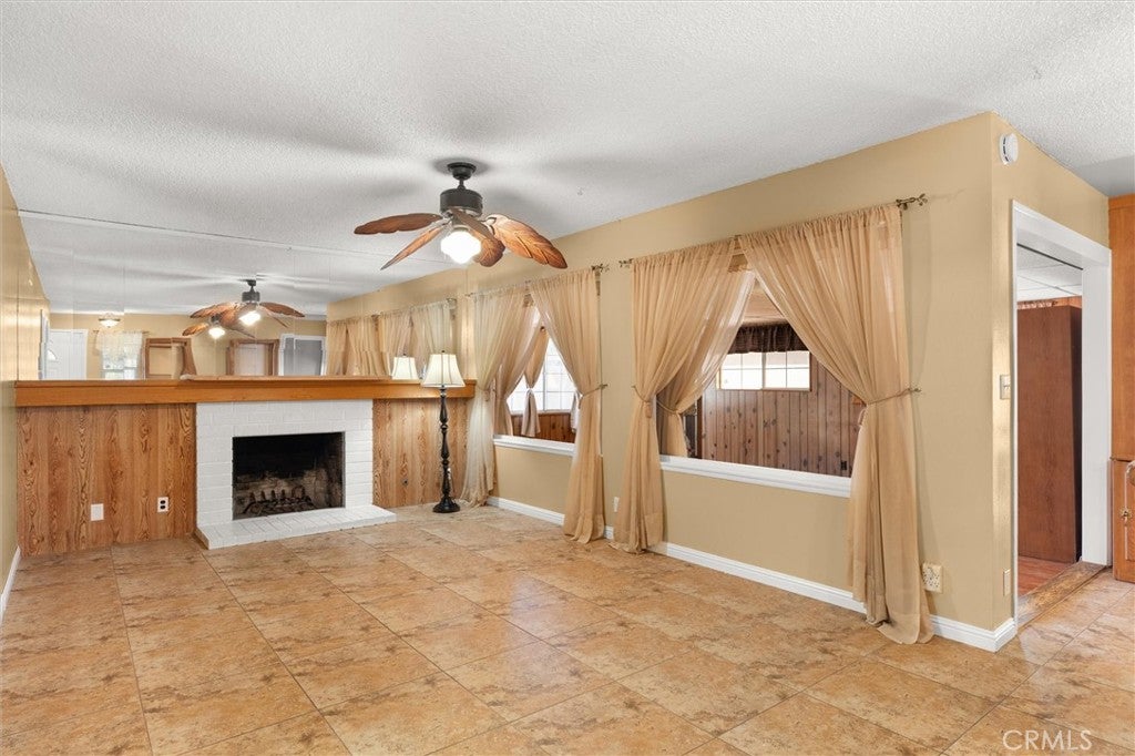 1917 W Flora St, Santa Ana CA 92704 - Photo 6