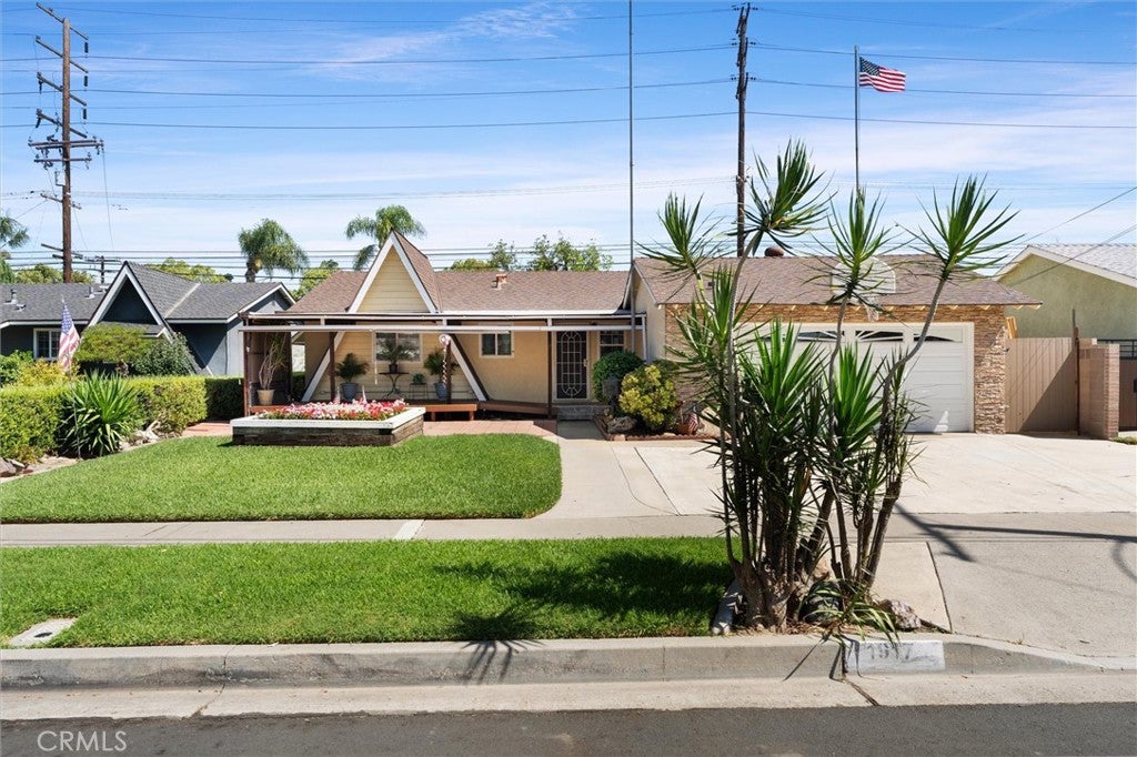 1917 W Flora St, Santa Ana CA 92704 - Photo 1