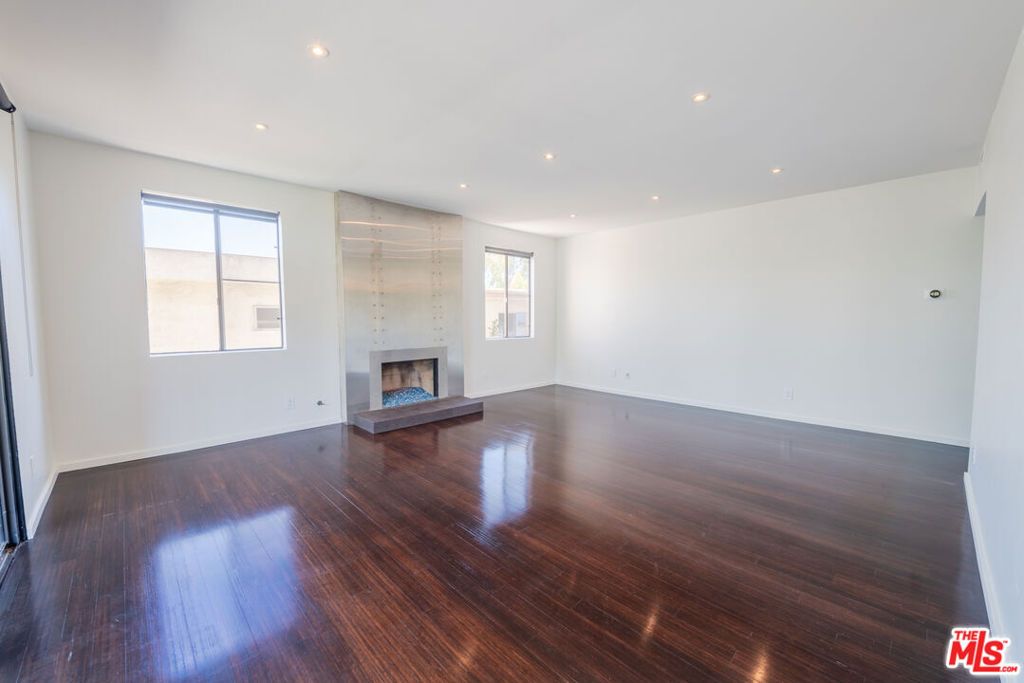 Photo of 1505 Purdue Avenue #202, Los Angeles, CA 90025 (MLS # 25603295)