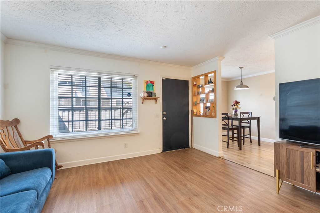 1380 W 48th Street 9