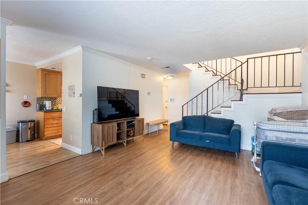 1380 W 48th Street 9