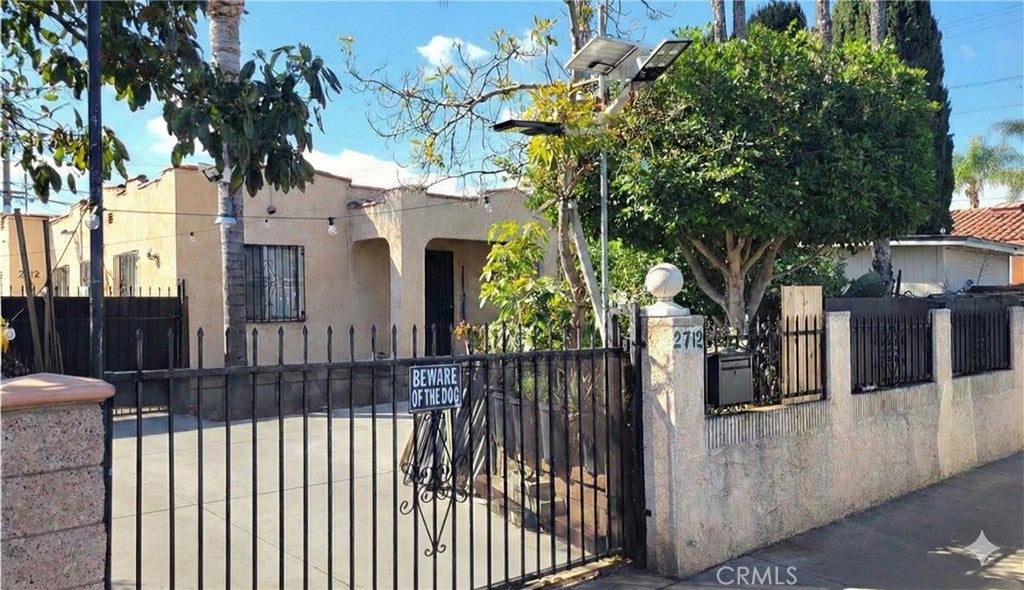 2712 California Street, Huntington Park CA 90255