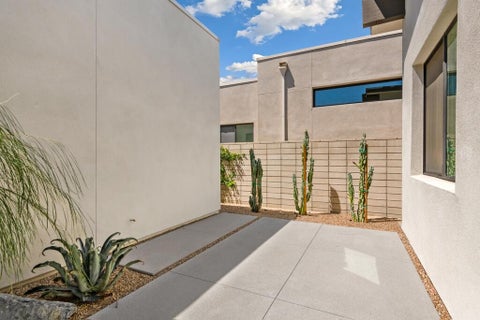 Tiny photo for 423 Fountain Drive, Palm Springs, CA 92262 (MLS # 219155004DA)