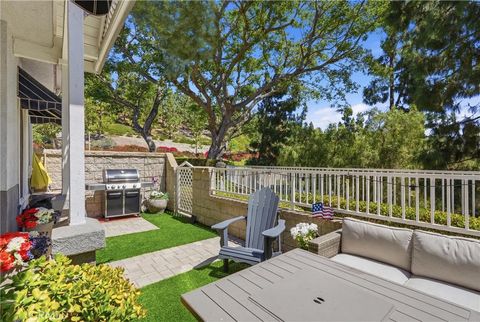 Photo of 7 Coronado Cay LN, Aliso Viejo, CA 92656 (MLS # SB26149937)