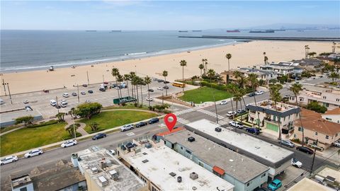 Photo of 805 Ocean Ave #4, Seal Beach, CA 90740 (MLS # OC26084809)