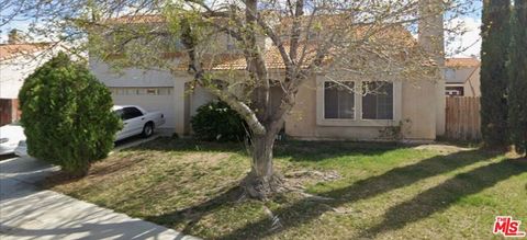 Photo of 5060 Adobe Drive, Palmdale, CA 93552 (MLS # 25618981)