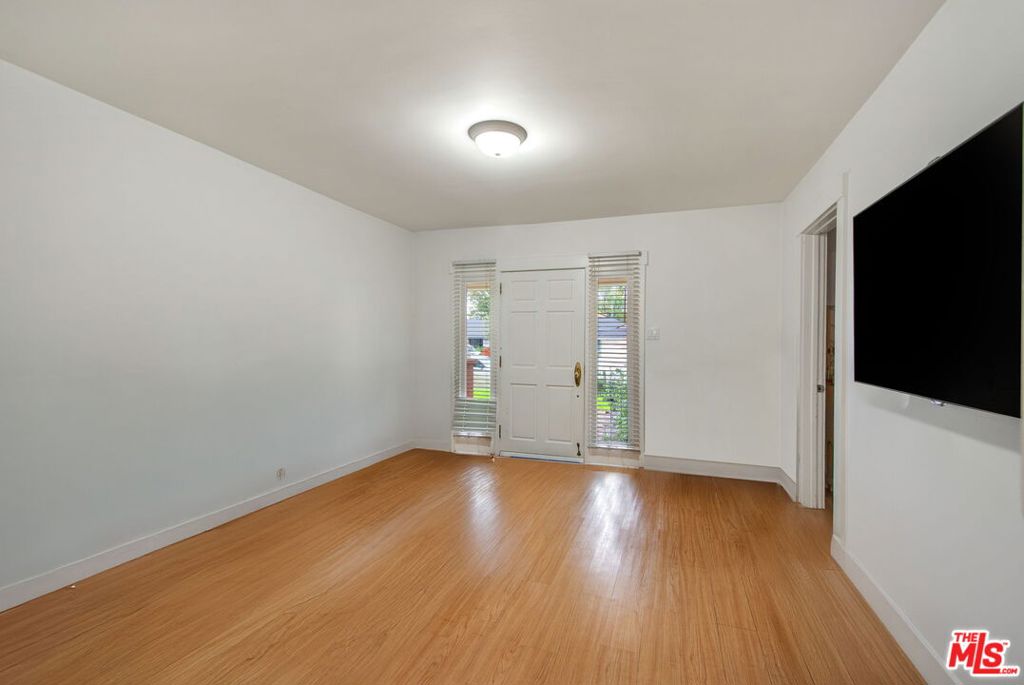 7231 Vanalden Avenue