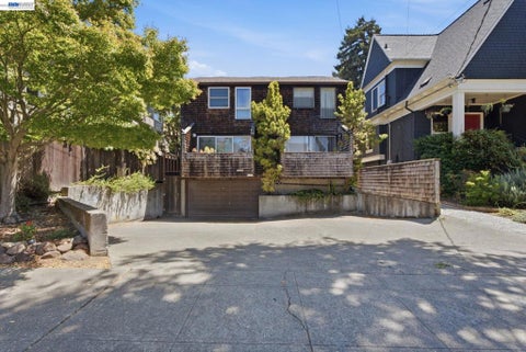 Photo of 2603 Benvenue Ave #3, Berkeley, CA 94704 (MLS # 41143908)
