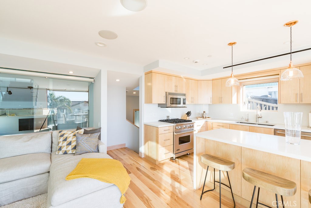 814 Monterey Boulevard