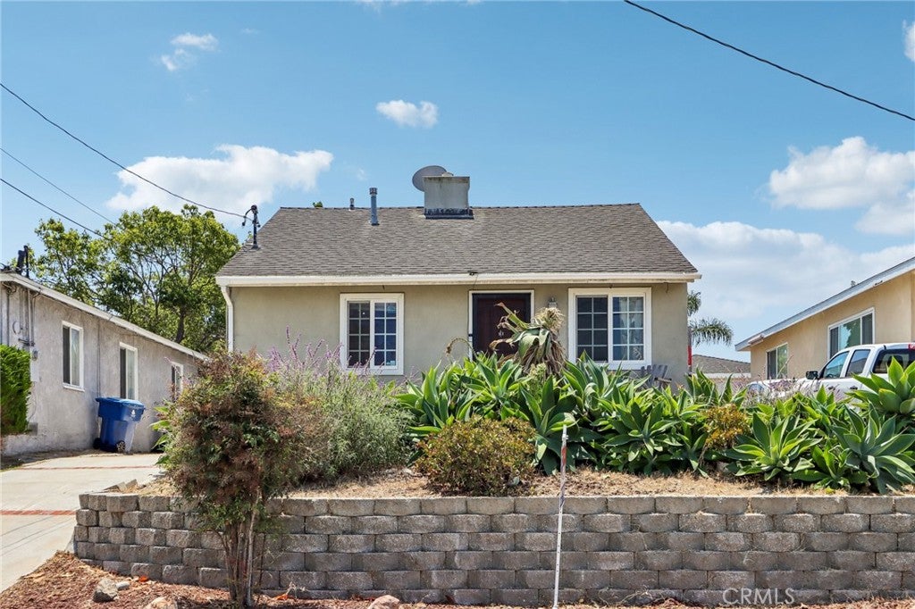 1534 W 213th