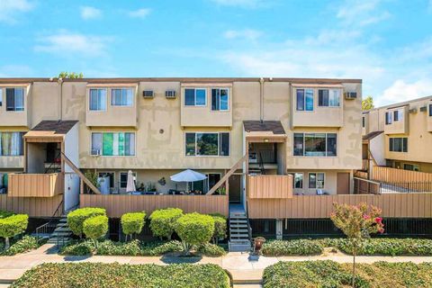 Photo of 410 410 Auburn Way Way #42, San Jose, CA 95129 (MLS # 41123720)