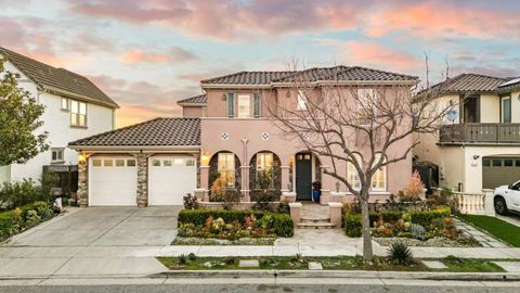 Photo of 1553 Quiet Pond Lane, San Jose, CA 95138 (MLS # ML82037875)