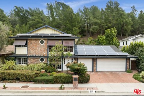 2528 La Condesa Drive Los Angeles CA 90049