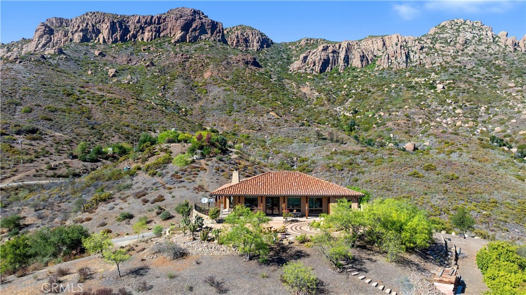 8400 Mipolomol Road