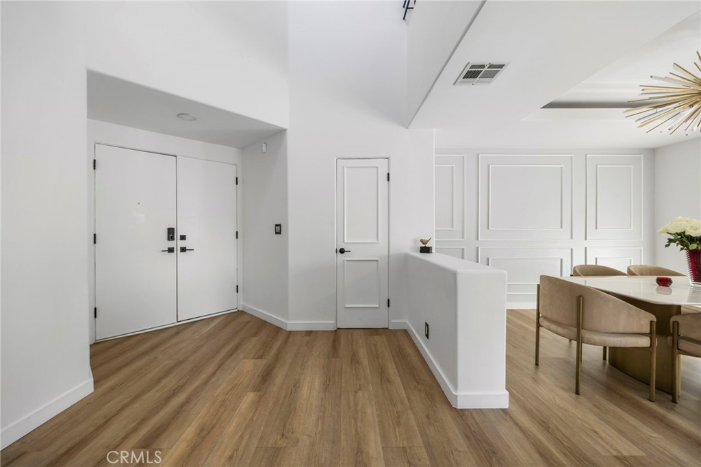 Properties 2 12841 Bloomfield Street 305