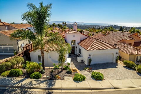 Photo of 111 El Viento, Pismo Beach, CA 93449 (MLS # SC26211958)