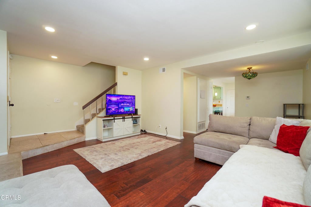 2077 E Bard Road