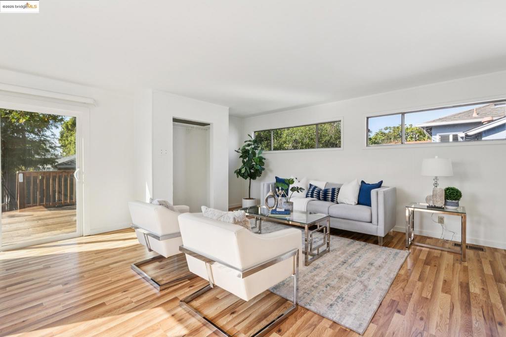 EL CERRITO - Residential