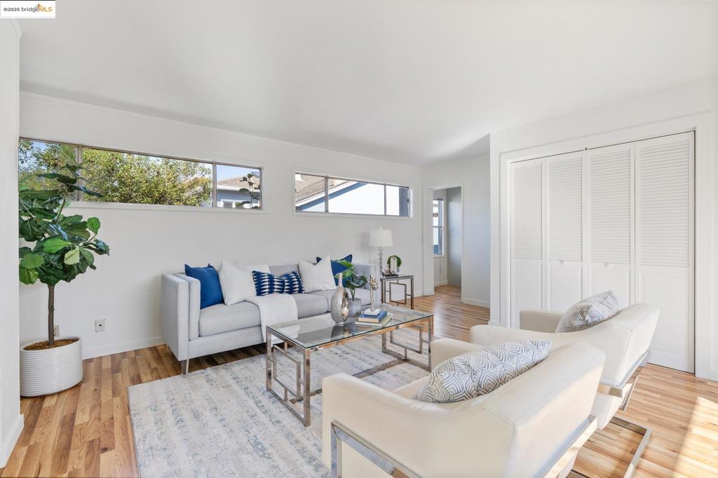 EL CERRITO - Residential