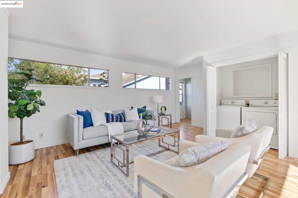 EL CERRITO - Residential