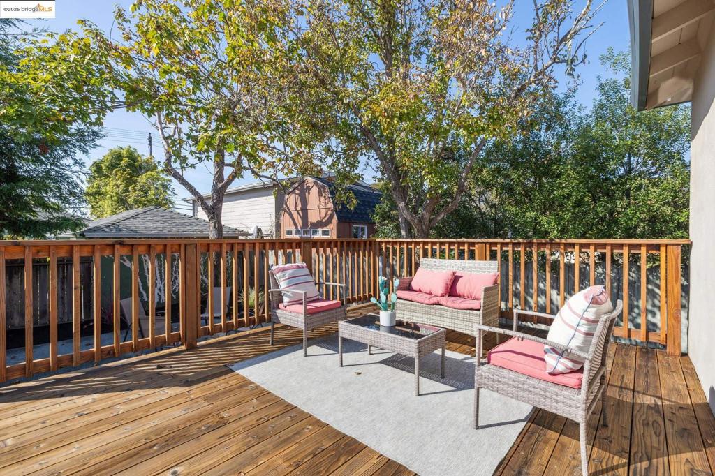 EL CERRITO - Residential