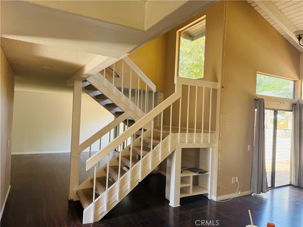 2512 N Tustin Avenue 74