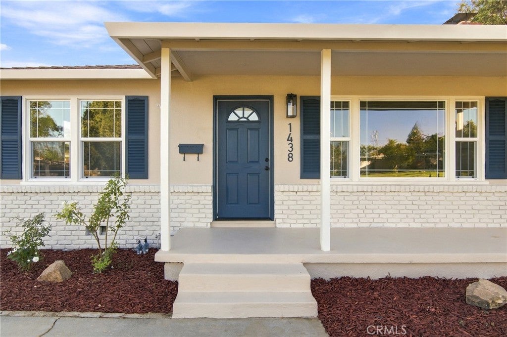 1438 W 19th