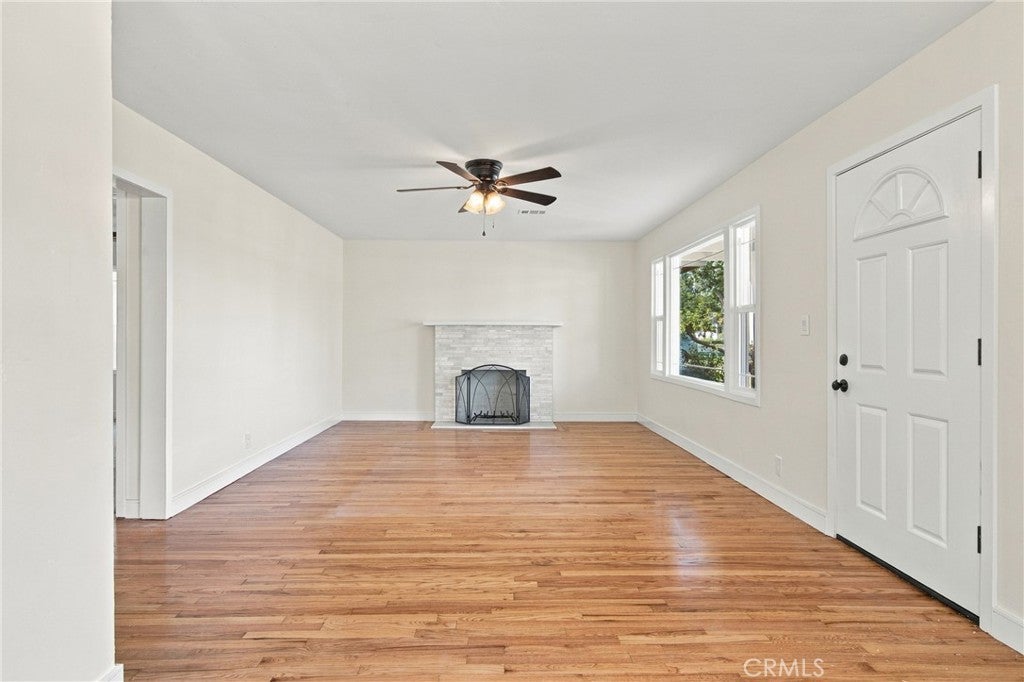 1438 W 19th