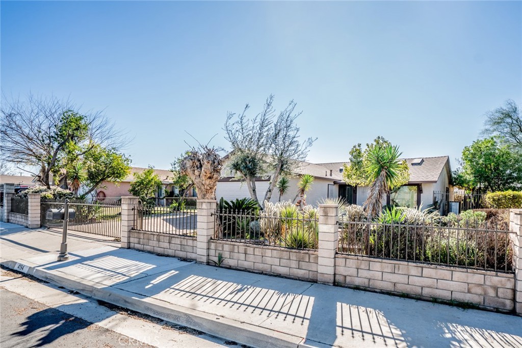 4194 Columbia Avenue