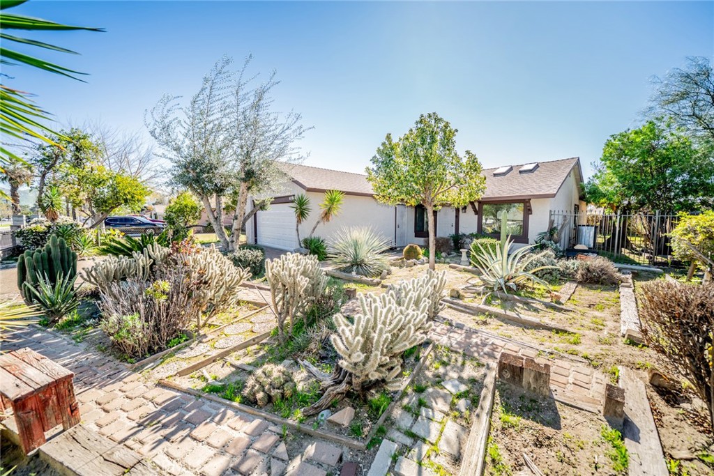 4194 Columbia Avenue