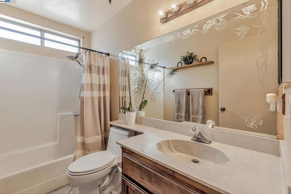 RANCHO ARROYO - Residential