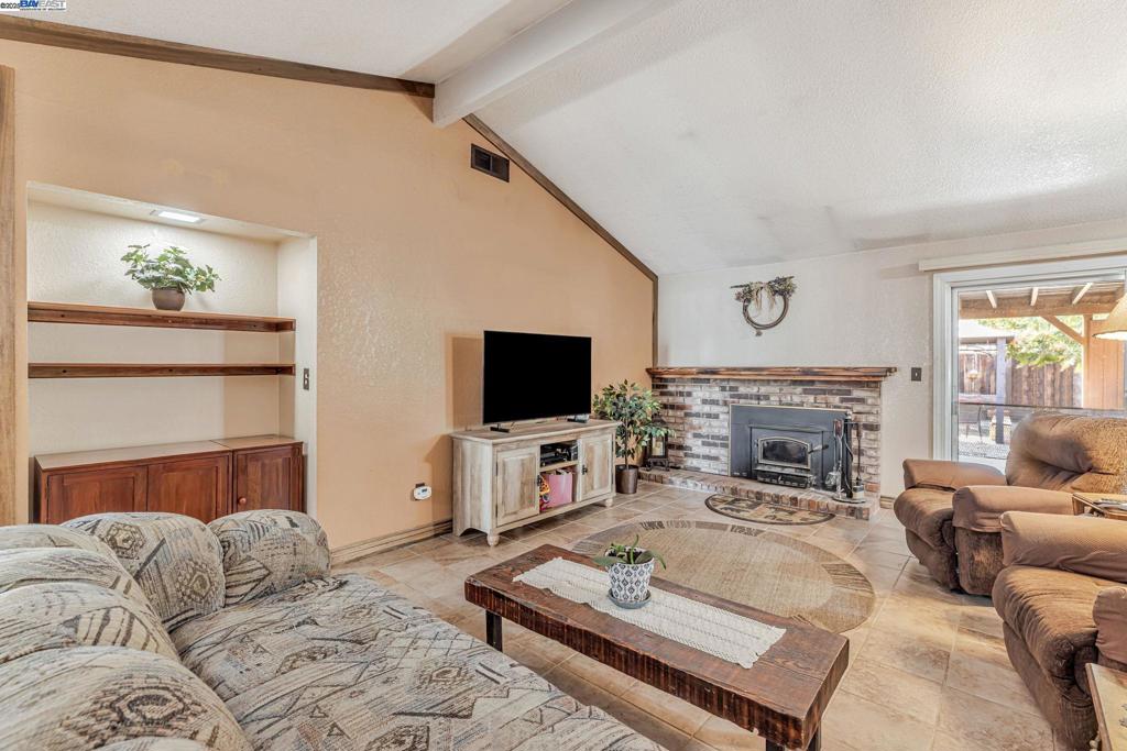 RANCHO ARROYO - Residential