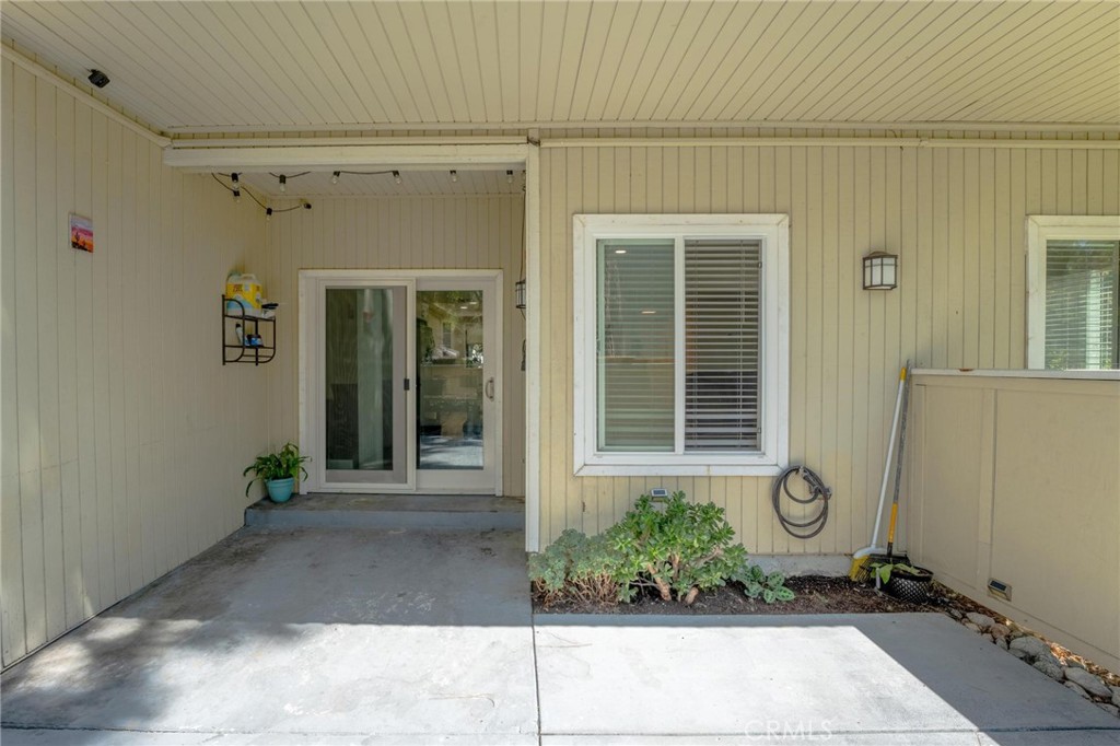 646 Sycamore Avenue 18