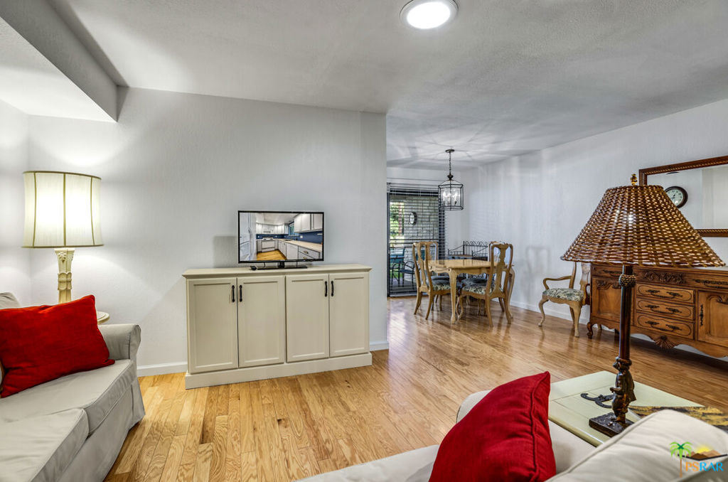 Palm Canyon Villas - Residential