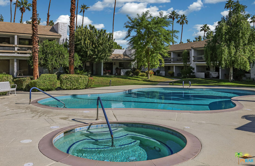 Palm Canyon Villas - Residential