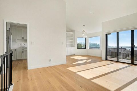 Photo of 29 Starview Drive, Oakland, CA 94618 (MLS # ML82029338)