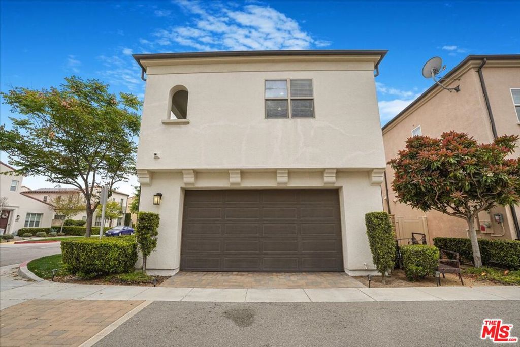 21848 Moveo Drive