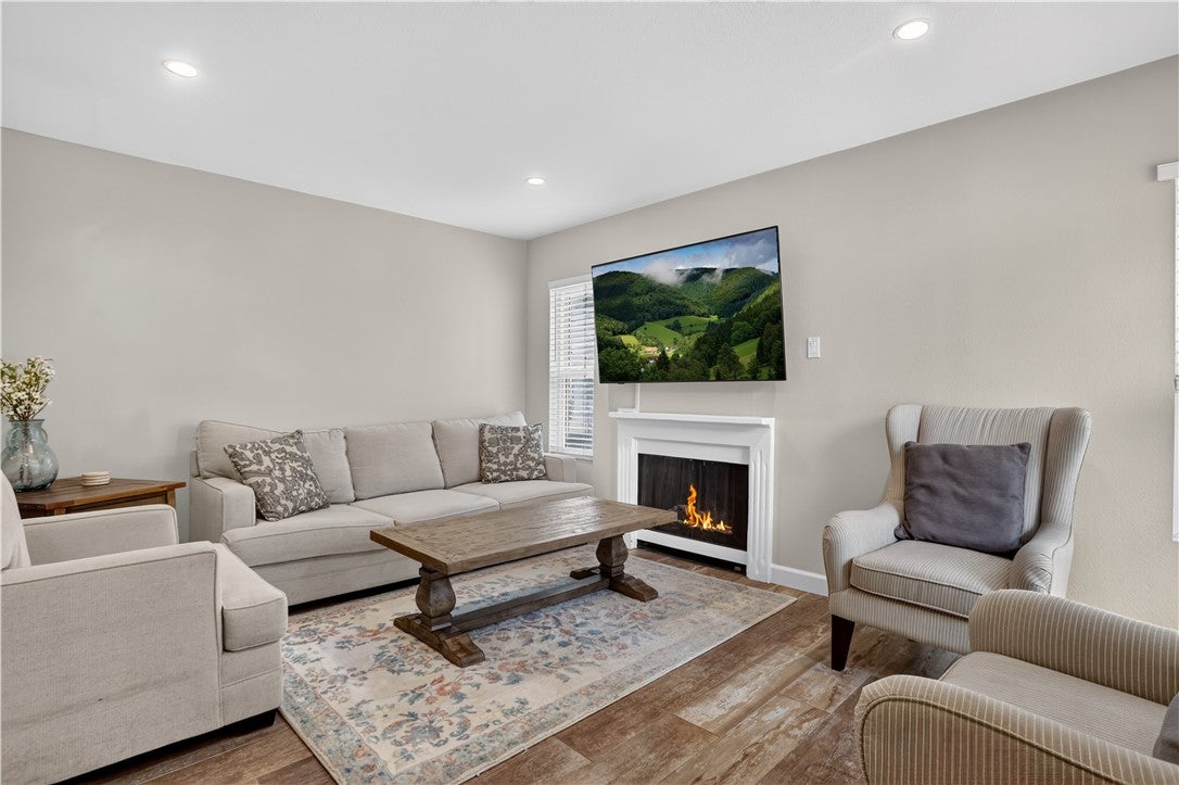 6211 Plymouth Court 114