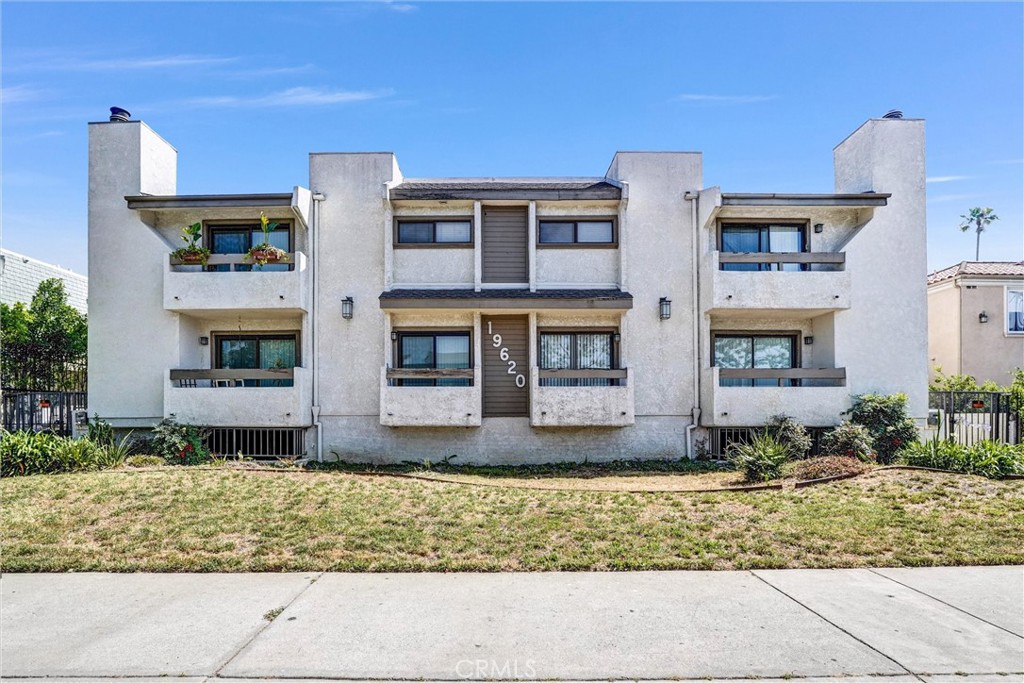19620 Sherman Way 1
