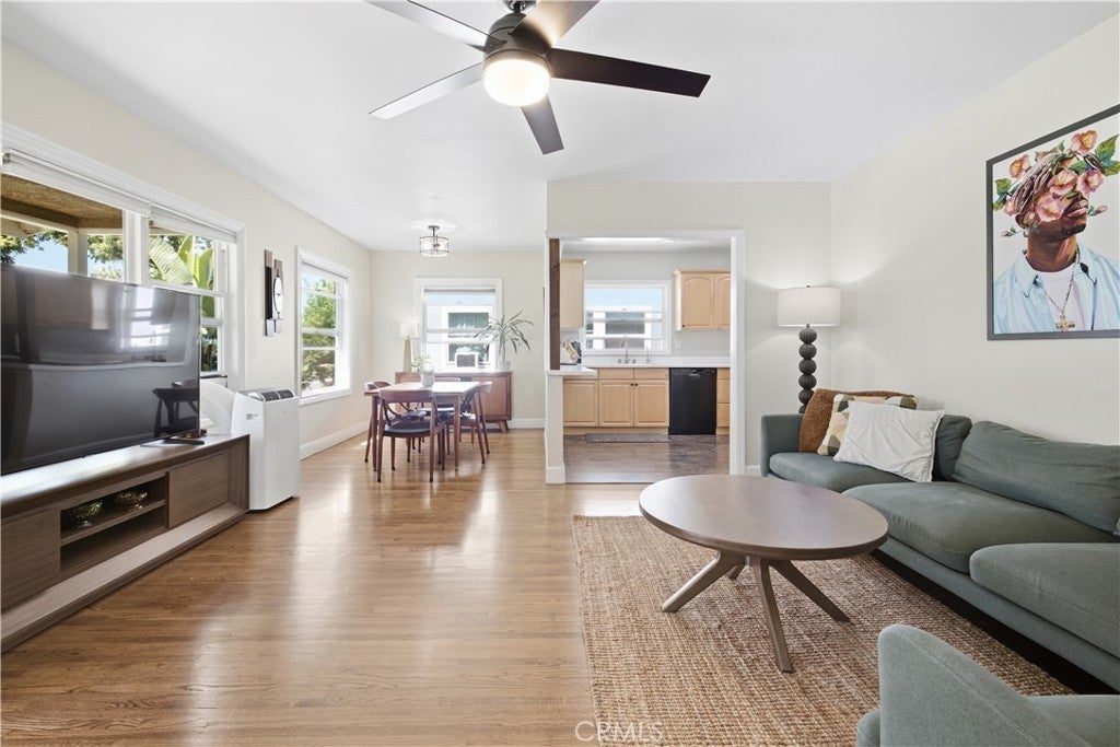 5528 Briercrest