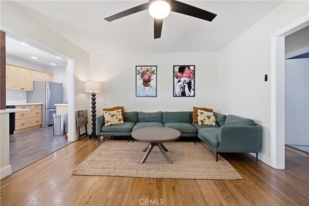 5528 Briercrest