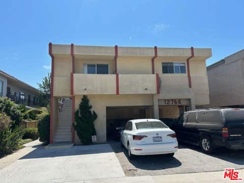 Photo of 12766 Pacific Avenue #5, Los Angeles, CA 90066 (MLS # 26872893)