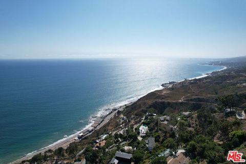 Photo of 20555 Little Rock Way, Malibu, CA 90265 (MLS # 26665365)