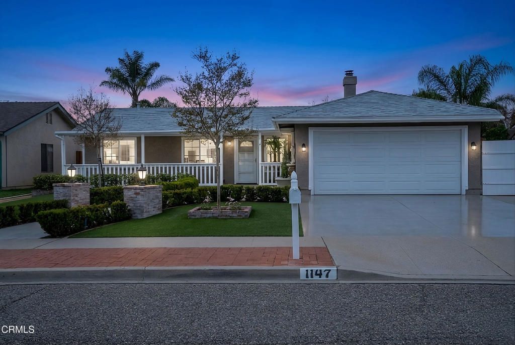 Photo of 1147 Brandon Avenue, Simi Valley, CA 93065 (MLS # V1-34944)
