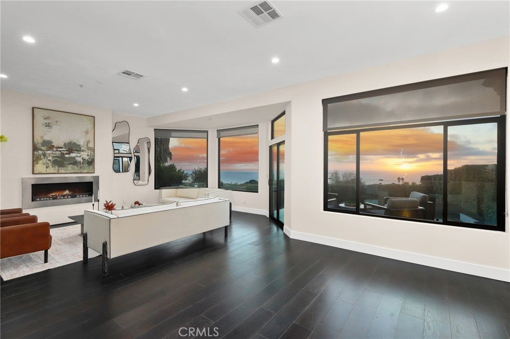 30502 Palos Verdes Drive West
