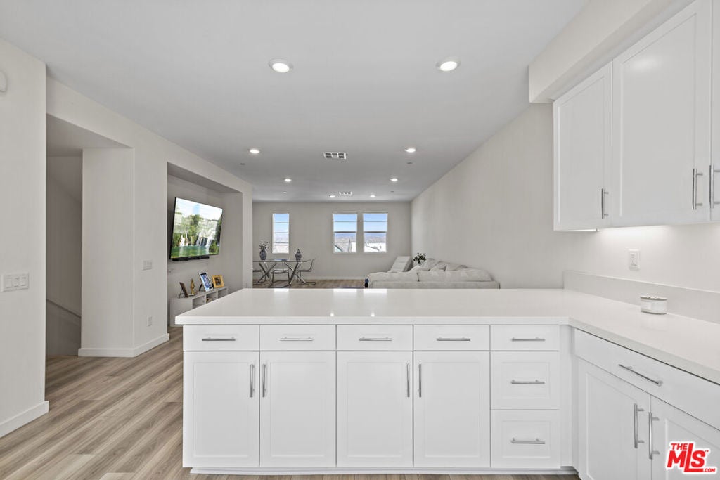 27109 Valley Oak Place