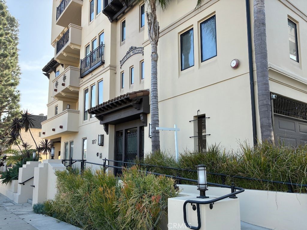 Photo of 1817 Prosser Avenue #503, Los Angeles, CA 90025 (MLS # SB25160383)